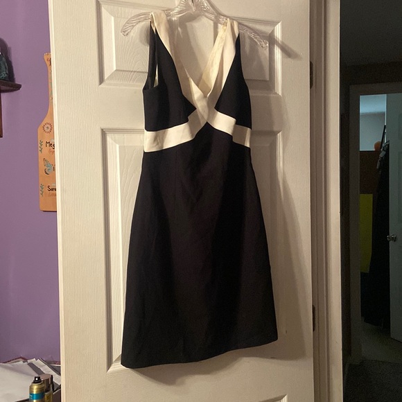 Ann Taylor Dresses & Skirts - Ann Taylor Dress 💗
